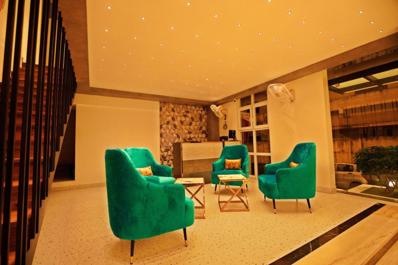 Livaana Hotel Мисор Екстериор снимка