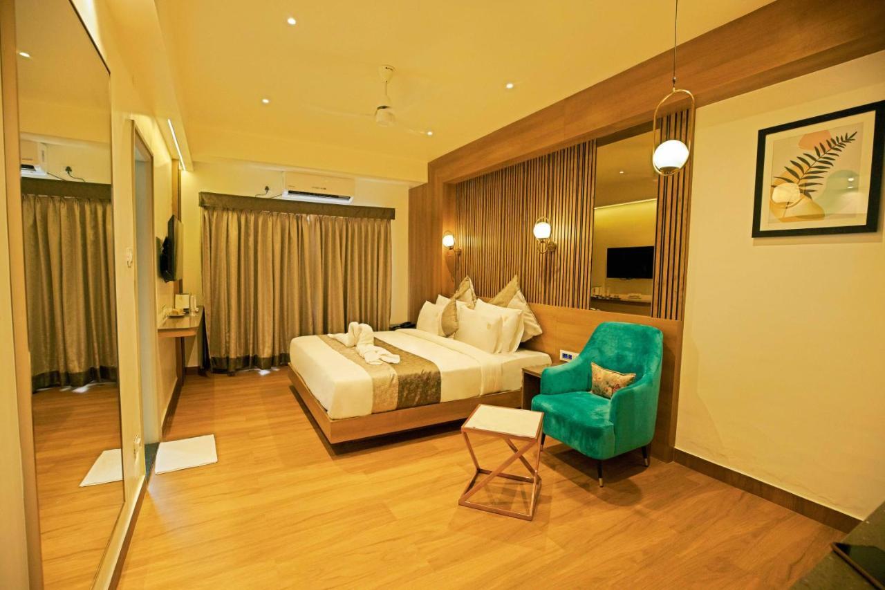 Livaana Hotel Мисор Екстериор снимка