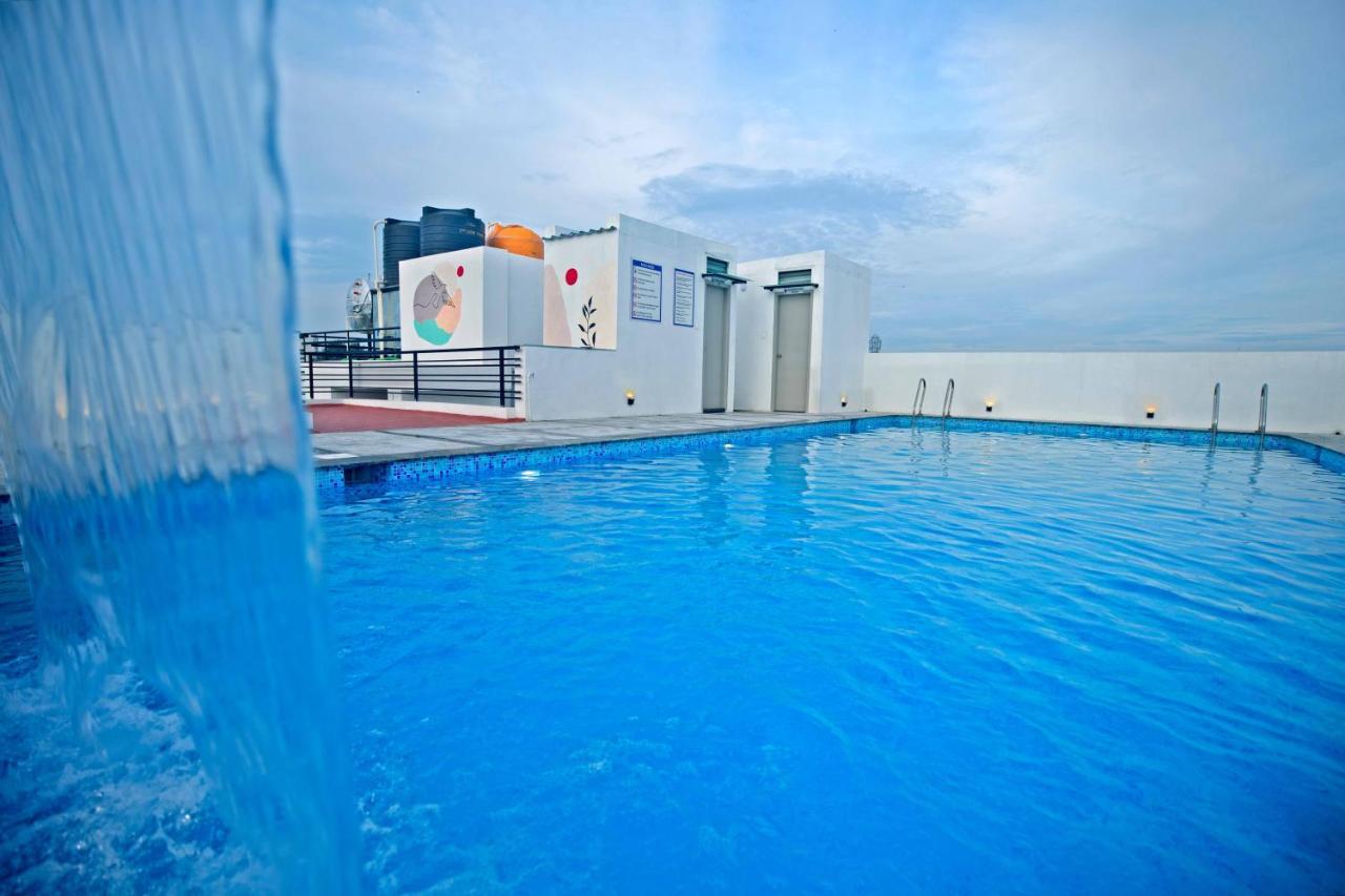 Livaana Hotel Мисор Екстериор снимка